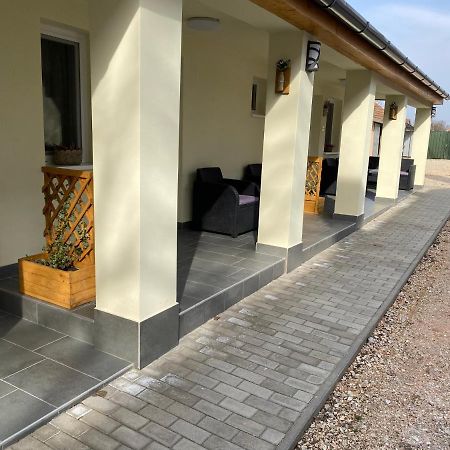 Apartament Levendula Vendeghaz Hajduboszormeny Zewnętrze zdjęcie
